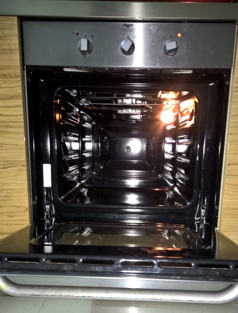 lỗi thường gặp khi sử dụng lò nướng